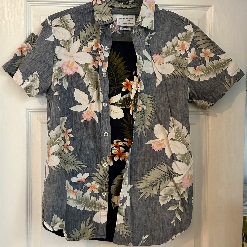 Denim & Flower Gray and White Casual Button Down Shirt